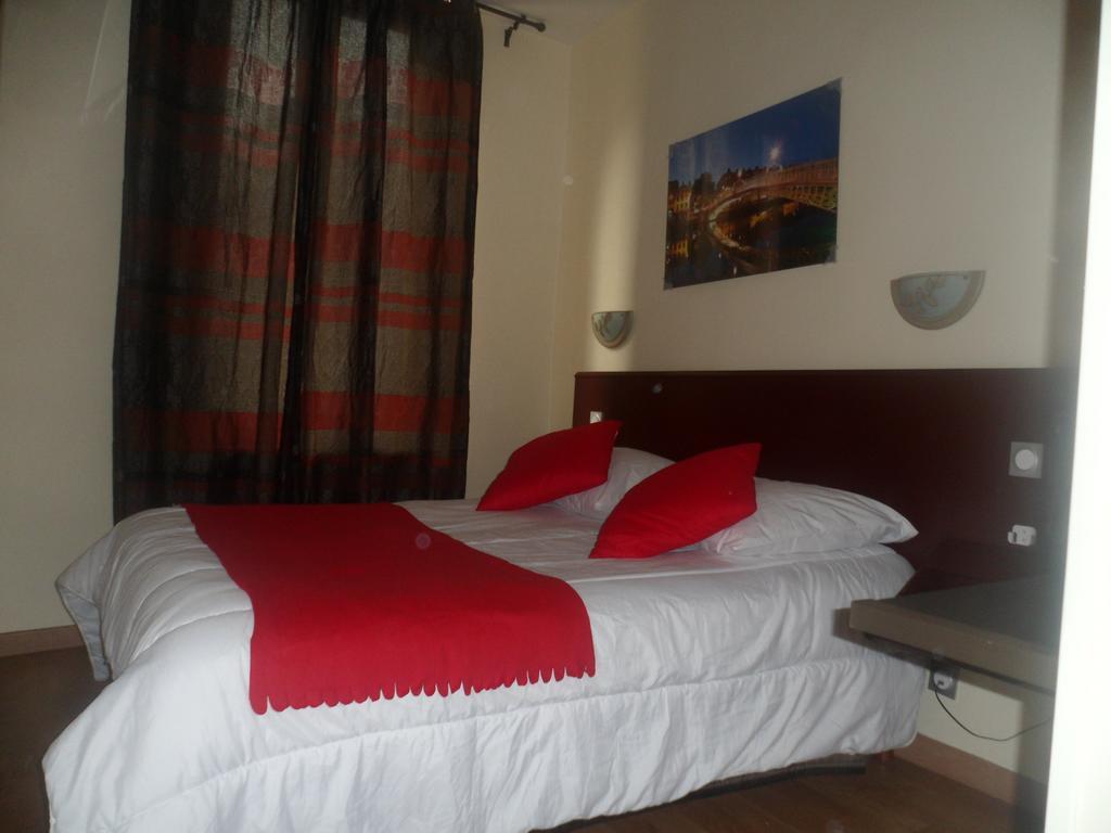 Hotel Victory Μασσαλία Δωμάτιο φωτογραφία
